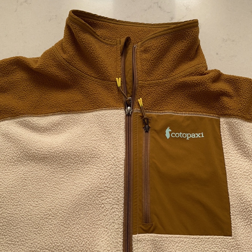 NOT FOR SALE! Cotopaxi Abrazo Half-Zip Fleece